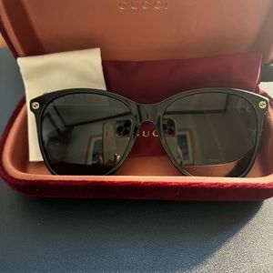 Gucci Sunglasses GG0024s